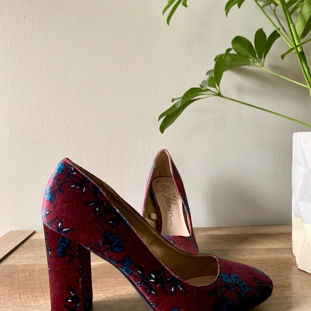 Libby Edelman Velour 8.5 heals